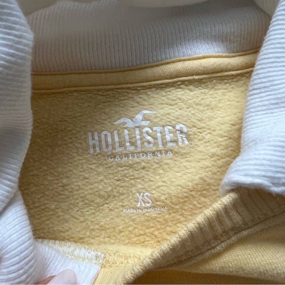 Yellow Preppy Hollister Sweatshirt - Picture 6 of 6